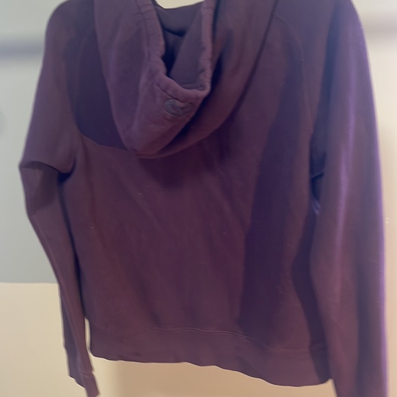 Aritzia TNA purple Zip Up Logo Embroidered Hoodie Sweater Size Medium - Picture 7 of 7